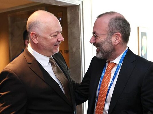 Председателят на ЕНП Манфред Вебер пожела успех на ГЕРБ и Бойко Борисов на предстоящите избори