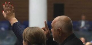 Деница Сачева: Никога не си тръгвам, когато е трудно