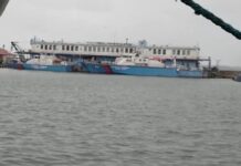 Военните ще търсят с водолази и подводни дронове изчезналия риболовен кораб