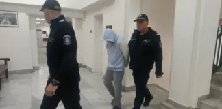 Млад мъж преби до смърт свой познат след употреба на „чай за пушене“ в Шумен