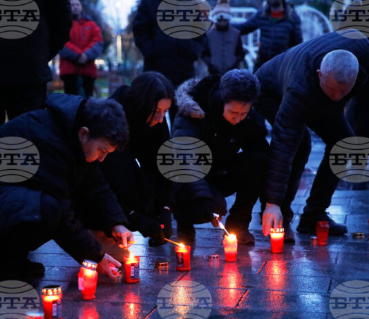 Кочани почете паметта на загиналите с минута мълчание в часа на избухване на пожара в дискотеката преди година