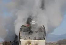 Горящ автобус блокира движението между Стара Загора и Казанлък