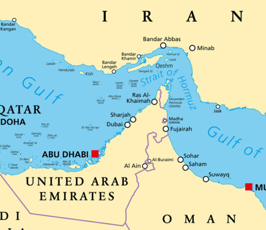 Иран върна три кораба от Ормузкия проток