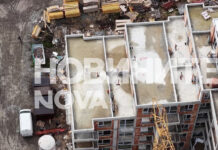 Работник падна от 10 метра на строителен обект в Бургас