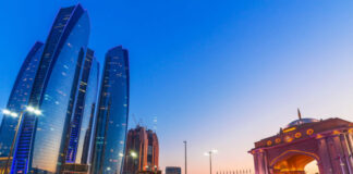 Палестинец загина в Абу Даби, след като ракета падна върху колата му