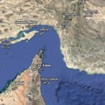 Три кораба са поразени от снаряди в Ормузкия проток