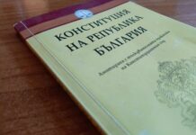 “Избийте всички! Господ ще познае своите!”