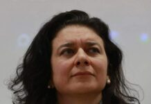 Аферата “Петрохан”: Дечев продължава замитането на следите