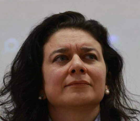 Аферата “Петрохан”: Дечев продължава замитането на следите