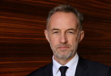 Кмет социалист ще управлява Париж