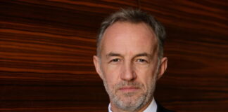 Кмет социалист ще управлява Париж