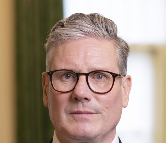 Стармър отказа на Тръмп да прати военни кораби в Ормузкия проток, иска споразумение с Иран