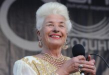 Янка Рупкина е в болница в тежко състояние