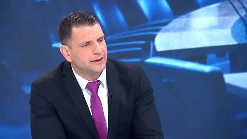 Председателят на словенския парламент Зоран Стеванович заяви в интервю за