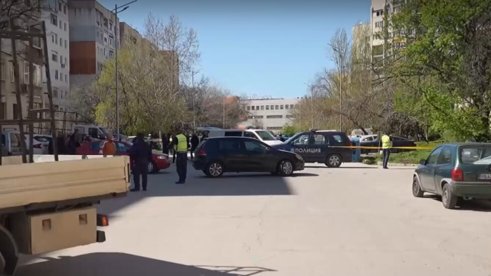 Мъж е задържан за убийството на баща си чиито останки бяха