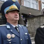 Генерал, шеф на ВВВУ в Долна Митрополия, агитира за Румен Радев