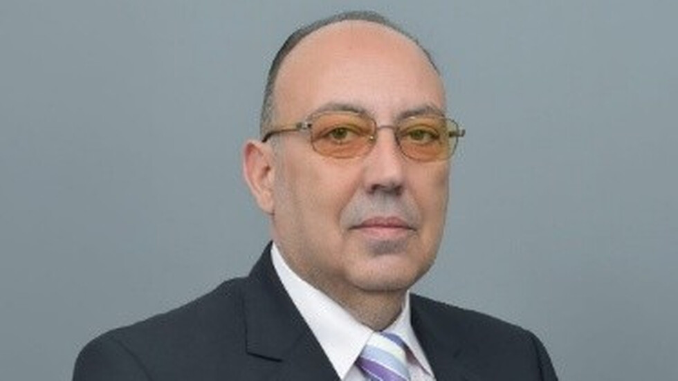 Новоназначеният областен управител на Сливен Михаил Кашеров е с отнето