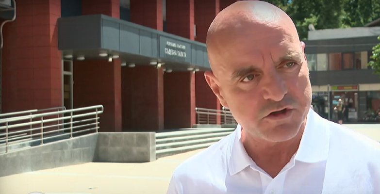 Седмица след ареста на Васил Михайлов известен като прокурорския син