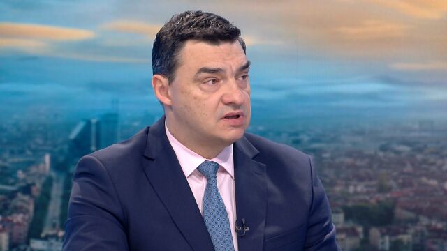 Обсъждаме да се намали срокът на майчинството Това обаче може