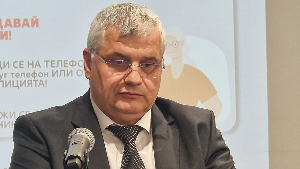Изпълняващият функциите главен секретар на МВР Георги Кандев обяви в