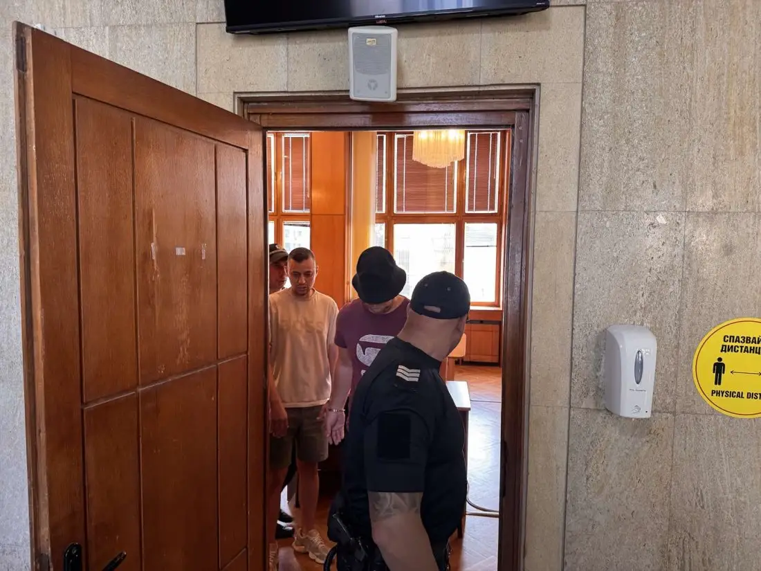 Окръжният съд в Бургас постанови домашен арест с електронно наблюдение