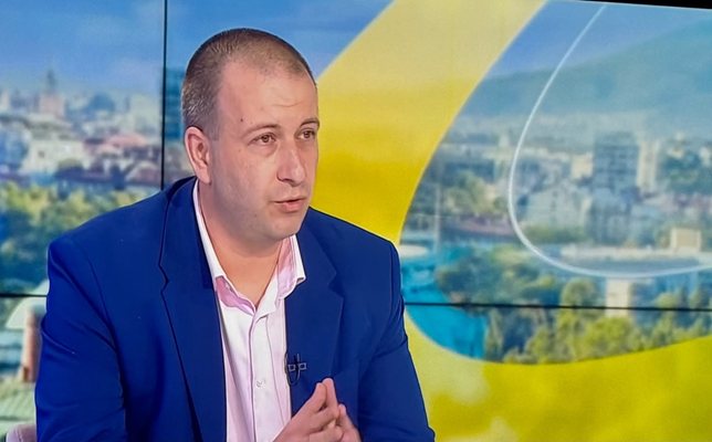 Бетонните мантинели са корави и не намаляват енергията на удара